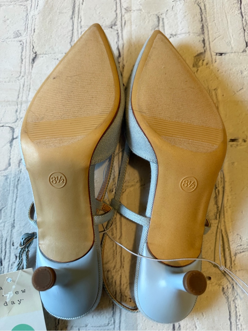 a new day Light Blue Jeweled Pointed heel - Picture 4 of 8